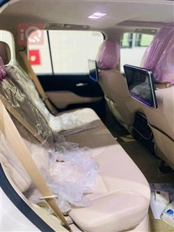 تۆیۆتا لاند کروزەر